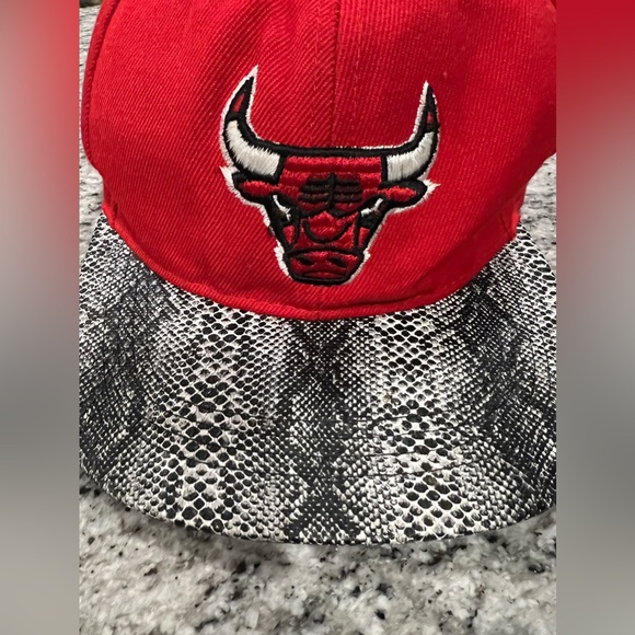 Vintage Chicago Bulls The Supreme Cap SnapBack NBA - Picture 3 of 6